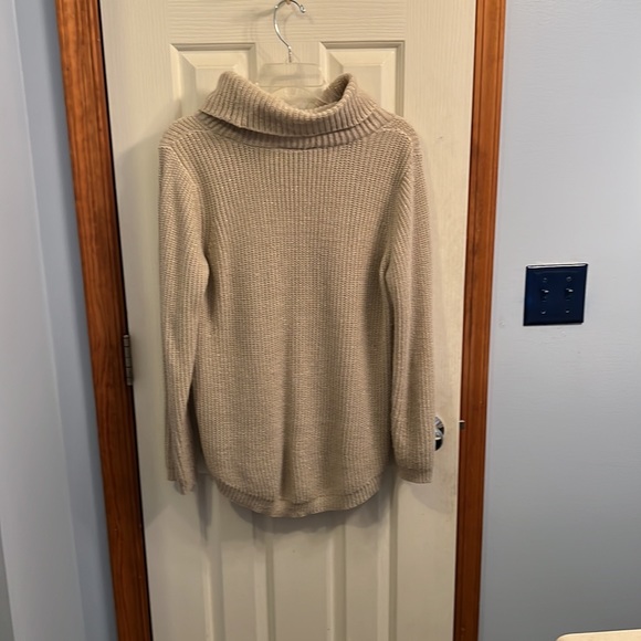 AB Studio medium sweater- shimmery - Picture 3 of 3